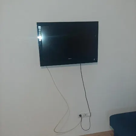 New Year 2024 For 8 Peoples Apartment